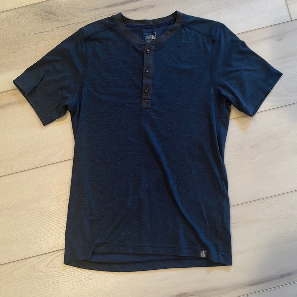 The north face Henley short sleeve